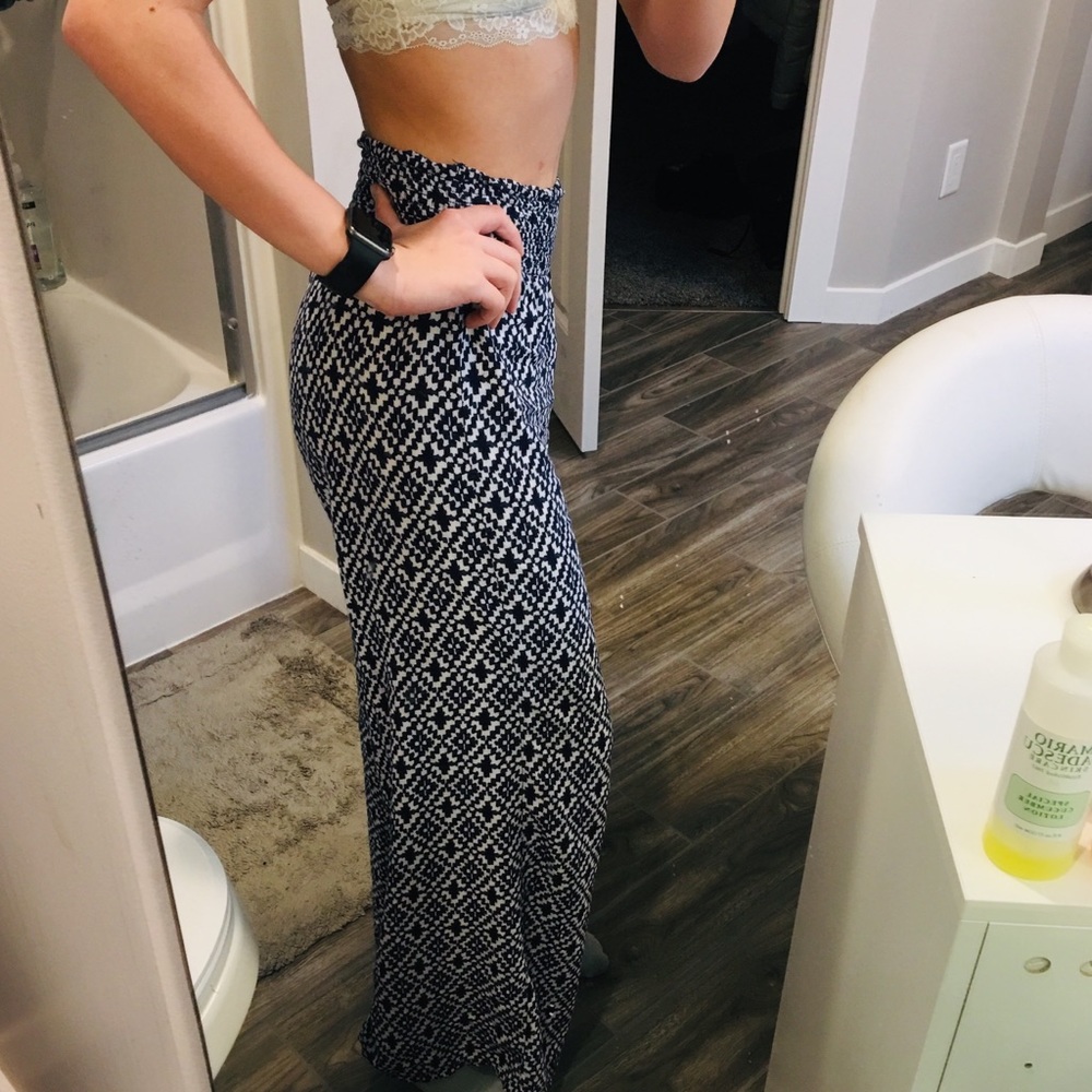 maurices blue and white pants - Picture 3 of 3
